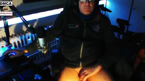        call me  Stefan online show from February 2025 11:24:01 PM