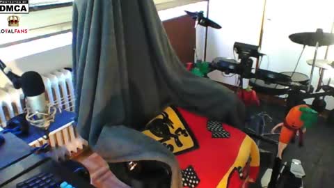        call me  Stefan online show from March 2025 03:27:01 PM