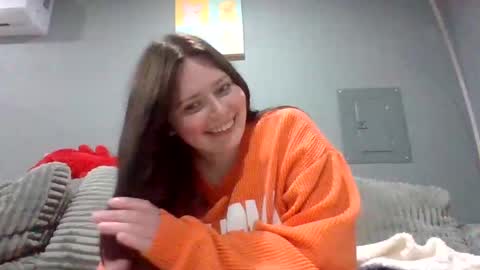 Snapshot of luckygirl96 chatting on October 2025 03:03:02 AM luckygirl96 online show from October 2025 03:03:02 AM