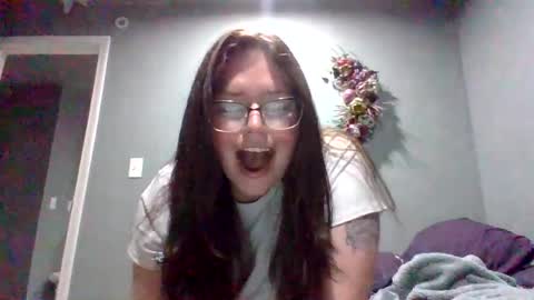 Snapshot of luckygirl96 chatting on November 2025 05:27:02 AM luckygirl96 online show from November 2025 05:27:02 AM