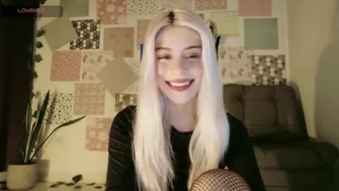 Snapshot of luckysapphire777 chatting on August 2026 12:04:02 PM luckysapphire777 online show from August 2026 12:04:02 PM
