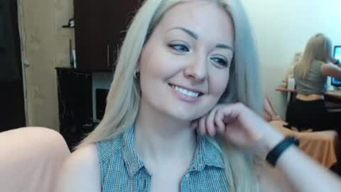 LuckyShot online show from April 2026 01:45:01 PM