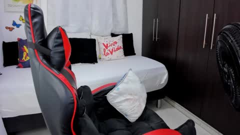 luciana online show from March 2025 09:59:02 PM