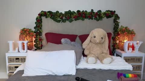 Lucy online show from March 2025 12:20:01 PM