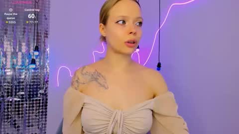 Lucy online show from December 2025 05:57:01 AM