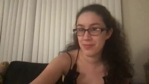 Lucy online show from February 2026 06:10:01 AM