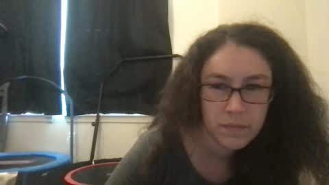 Snapshot of lucy_allison chatting on April 2026 09:06:02 PM Lucy online show from April 2026 09:06:02 PM