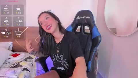 Your Lucy online show from December 2025 05:06:02 AM