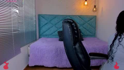 Lucy Greys online show from January 2026 12:07:02 PM