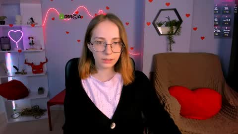 Snapshot of lucy_shy3 chatting on April 2026 09:18:01 AM lucy online show from April 2026 09:18:01 AM