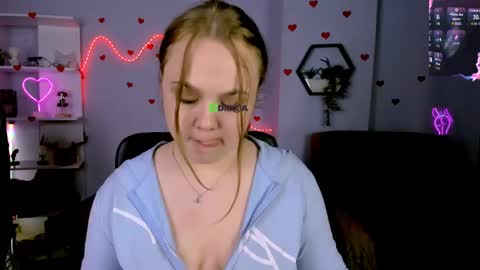 Snapshot of lucy_shy3 chatting on May 2026 07:10:02 PM lucy online show from May 2026 07:10:02 PM