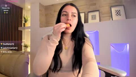 Snapshot of lucy_smith7 chatting on January 2025 05:16:01 PM Sofia  online show from January 2025 05:16:01 PM