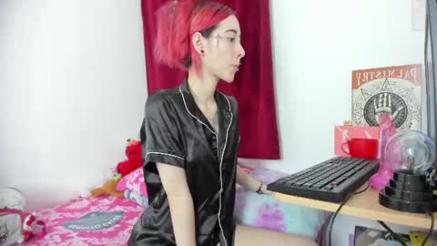 Snapshot of lucyblood chatting on July 2026 02:03:01 AM lucyblood online show from July 2026 02:03:01 AM
