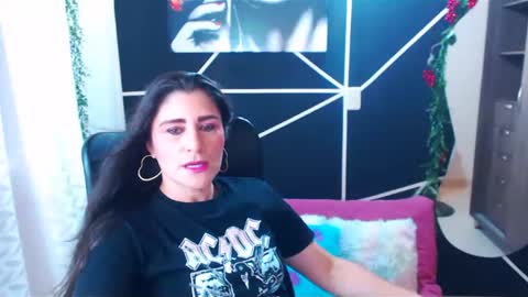 LUCY online show from March 2025 06:43:02 PM