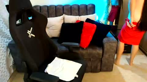 Snapshot of lucyli_ chatting on June 2026 06:32:02 PM LUCY online show from June 2026 06:32:02 PM