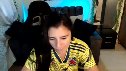 Snapshot of lucyli_ chatting on June 2026 06:31:01 PM LUCY online show from June 2026 06:31:01 PM