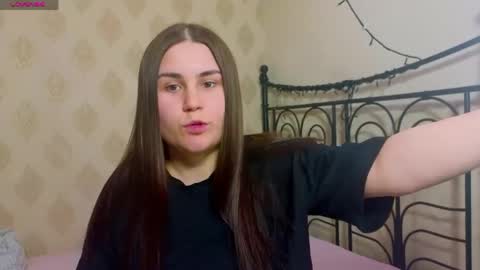 Snapshot of lucymur chatting on April 2026 08:14:01 PM Lucy online show from April 2026 08:14:01 PM