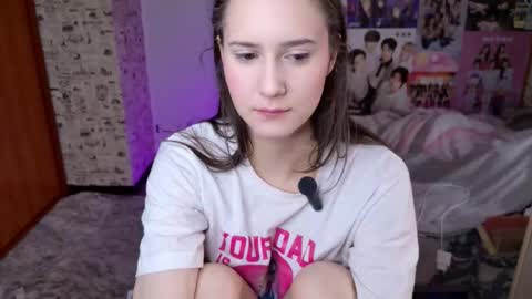 Lucy Rose online show from December 2025 04:25:02 PM