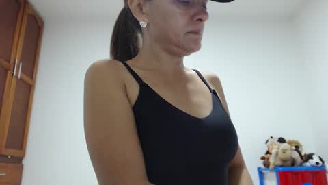 Snapshot of lucysexy4u chatting on February 2025 01:01:01 PM I am Luciana Martin... Welcome in my room online show from February 2025 01:01:01 PM