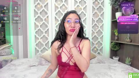 Snapshot of lucyy_liiu chatting on January 2025 11:58:01 PM Lucy Liiu online show from January 2025 11:58:01 PM