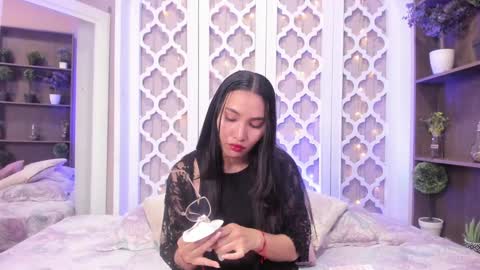 Snapshot of lucyy_liiu chatting on January 2025 08:10:02 PM Lucy Liiu online show from January 2025 08:10:02 PM