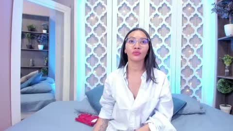 Snapshot of lucyy_liiu chatting on March 2025 07:06:02 PM Lucy Liiu online show from March 2025 07:06:02 PM