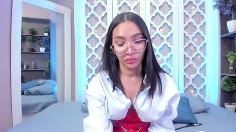 Snapshot of lucyy_liiu chatting on March 2025 01:12:01 AM Lucy Liiu online show from March 2025 01:12:01 AM