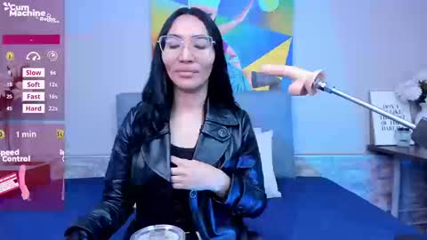 Snapshot of lucyy_liiu chatting on September 2025 01:11:02 PM Lucy Liiu online show from September 2025 01:11:02 PM