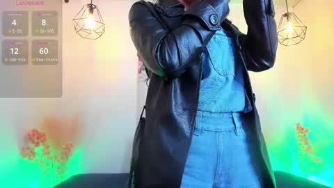 Lucy Liiu online show from January 2026 01:13:02 PM