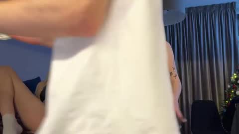 Luis and Alina online show from January 2025 05:31:01 PM