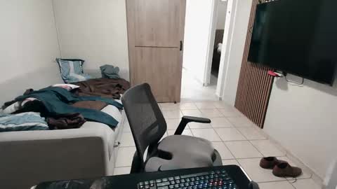 Snapshot of luis_flr chatting on May 2026 01:50:01 PM luis_flr online show from May 2026 01:50:01 PM