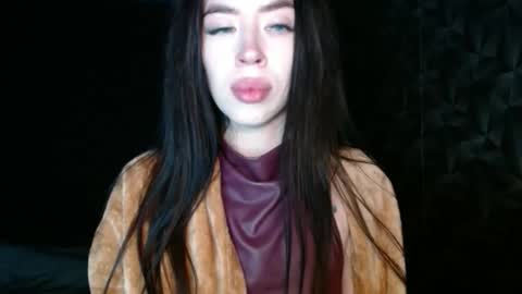 Snapshot of luisa_domina chatting on May 2026 06:48:02 PM luisa lovedom online show from May 2026 06:48:02 PM