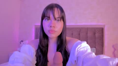 Luisa Giraldo online show from September 2025 11:01:01 AM