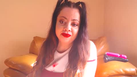 Cassie online show from November 2025 10:54:02 AM