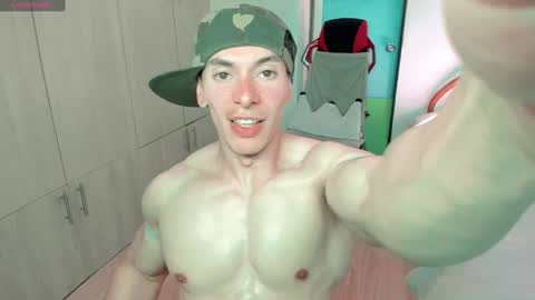 Snapshot of luisfernikesportboy chatting on February 2025 09:15:02 PM Luis Fer PVT IS OPEN online show from February 2025 09:15:02 PM