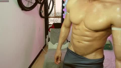 Snapshot of luisfernikesportboy chatting on April 2026 09:17:01 PM Luis Fer PVT IS OPEN online show from April 2026 09:17:01 PM