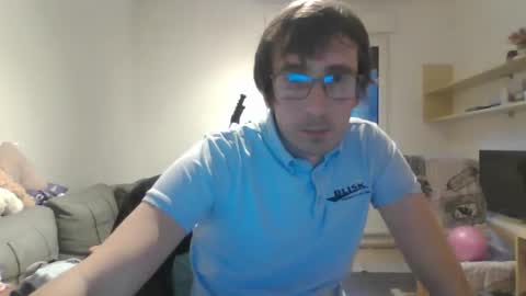 Snapshot of luismcawesome chatting on October 2025 04:09:01 PM Luis online show from October 2025 04:09:01 PM