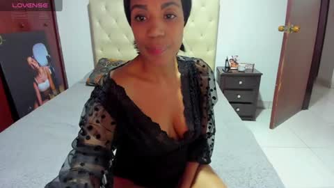 Snapshot of luissa_s1 chatting on June 2026 11:59:01 AM Luissa online show from June 2026 11:59:01 AM