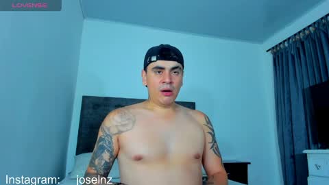 Luka Castle online show from April 2026 04:37:01 AM