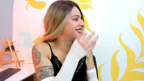 Luka Castillo online show from October 2025 09:14:02 PM