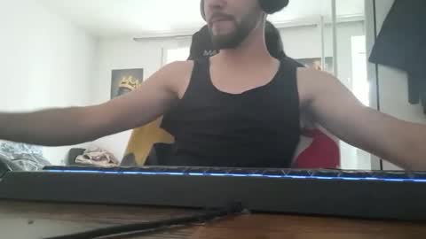 lukasschoetz online show from June 2026 09:23:02 AM