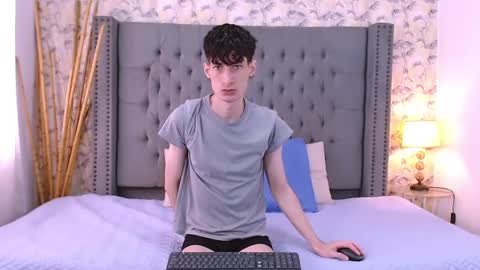 Snapshot of luke_carter chatting on September 2025 01:02:01 PM luke_carter online show from September 2025 01:02:01 PM