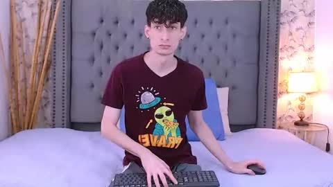 Snapshot of luke_carter chatting on September 2025 01:01:01 PM luke_carter online show from September 2025 01:01:01 PM