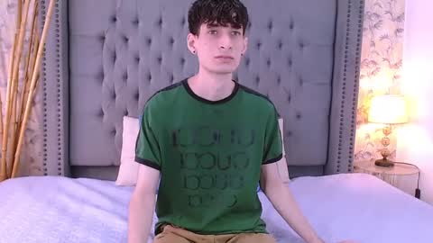 Snapshot of luke_carter chatting on September 2025 01:14:02 PM luke_carter online show from September 2025 01:14:02 PM