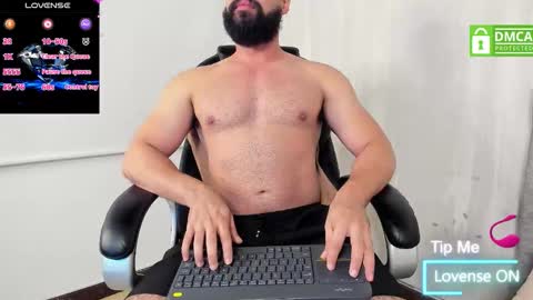 luke diaz7 online show from February 2026 12:00:01 PM