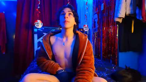 Luke online show from February 2025 09:25:02 PM