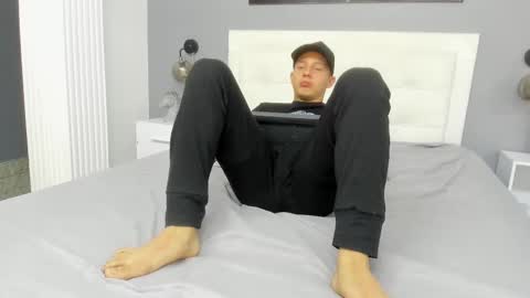 Luke Julien online show from March 2025 07:29:02 PM