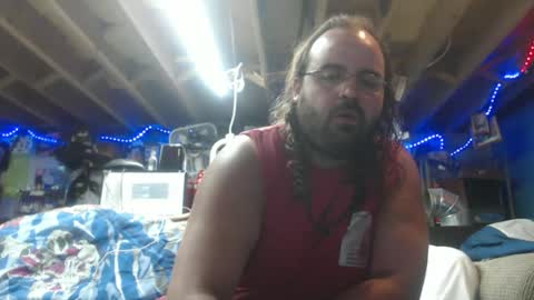 Snapshot of lukeandluci chatting on June 2026 08:18:01 AM lukeandluci online show from June 2026 08:18:01 AM