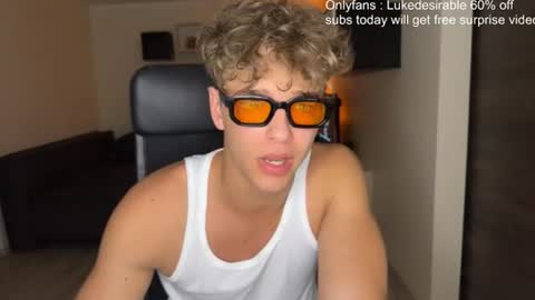 Snapshot of lukedesirable chatting on June 2026 08:21:01 PM lukedesirable online show from June 2026 08:21:01 PM