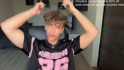 Snapshot of lukedesirable chatting on July 2026 06:46:01 PM lukedesirable online show from July 2026 06:46:01 PM